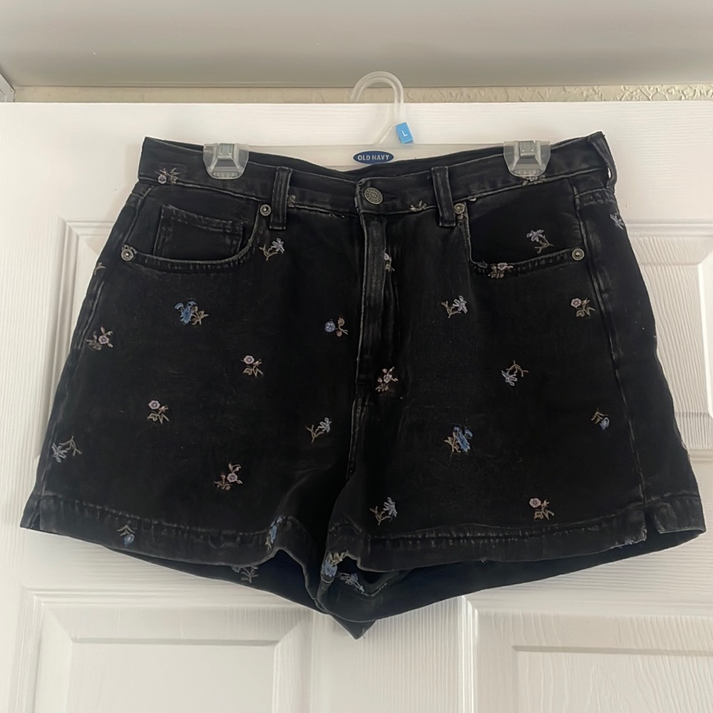 American Eagle Embroidered Shorts
